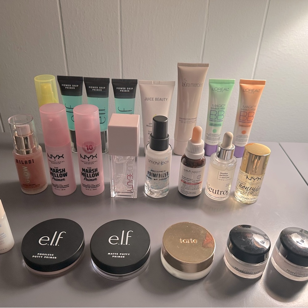 Lot of face primers,serums,glow drops,color correctors,etc.